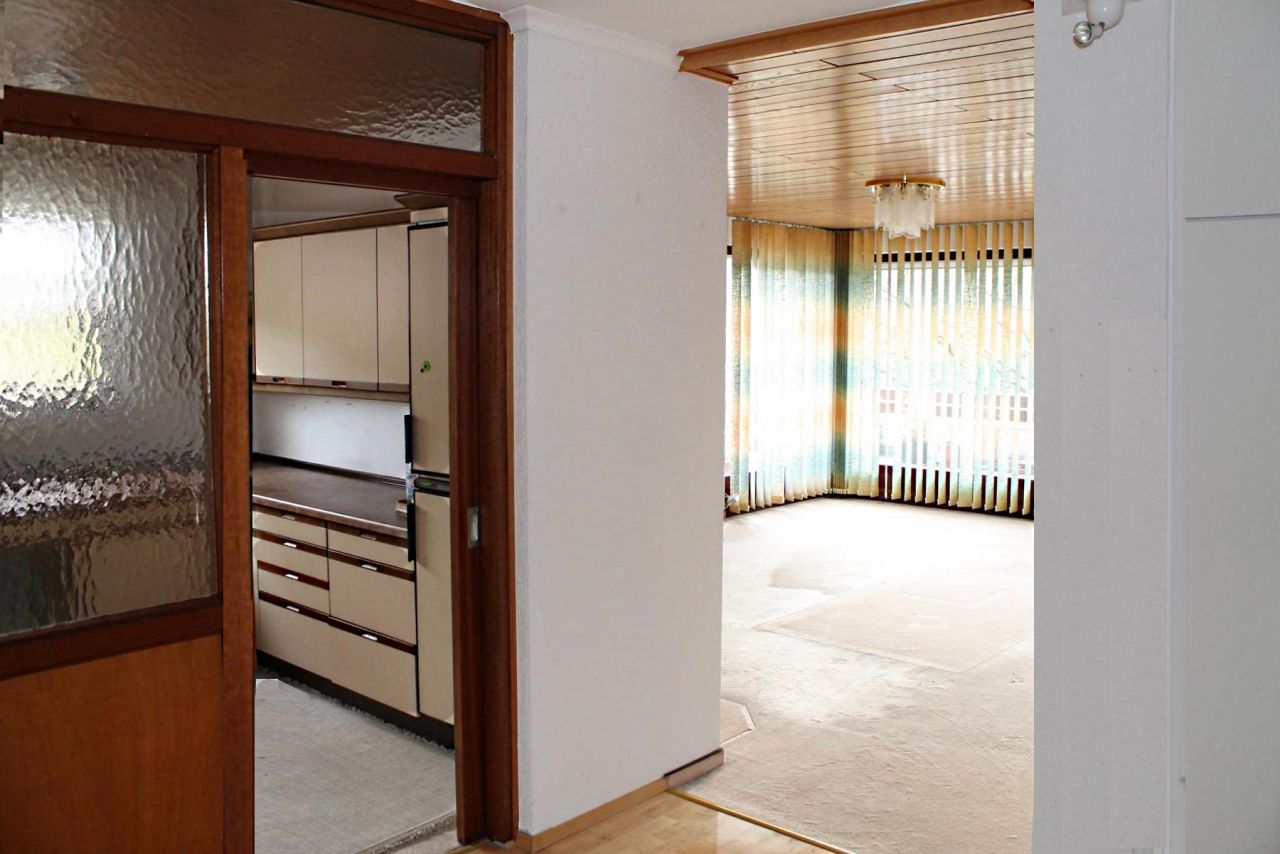 Bochum: -VERKAUFT- Zwei hochwertige ETW, 2 Loggien, 2 Tiefgaragenstellplätze, Waldrandlage, provisionsfrei zu verkaufen!