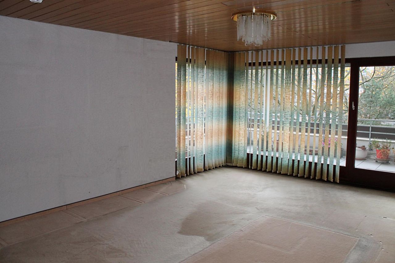 Bochum: -VERKAUFT- Zwei hochwertige ETW, 2 Loggien, 2 Tiefgaragenstellplätze, Waldrandlage, provisionsfrei zu verkaufen!