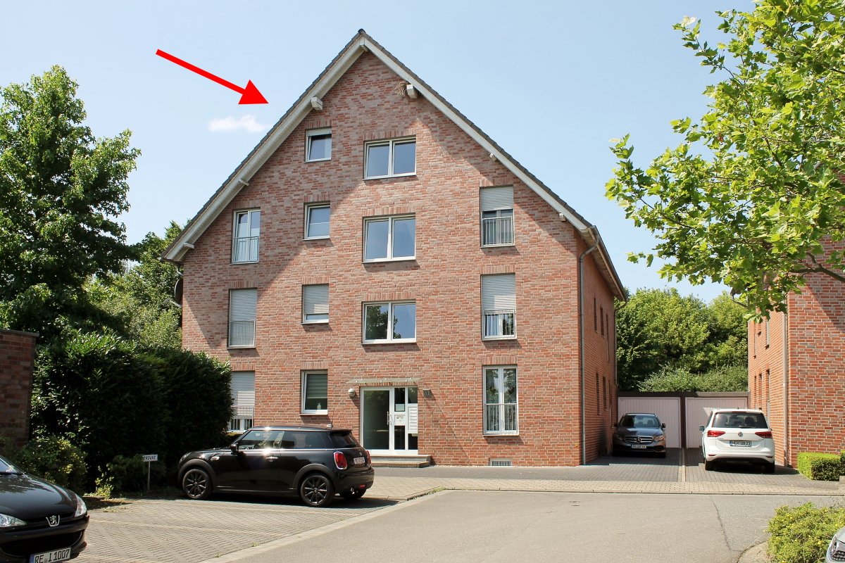 Waltrop: -VERKAUFT- Exklusive Dachgeschosswohnung mit Balkon, Keller und Stellplatz in Waltrop prov. frei zu verkaufen!
