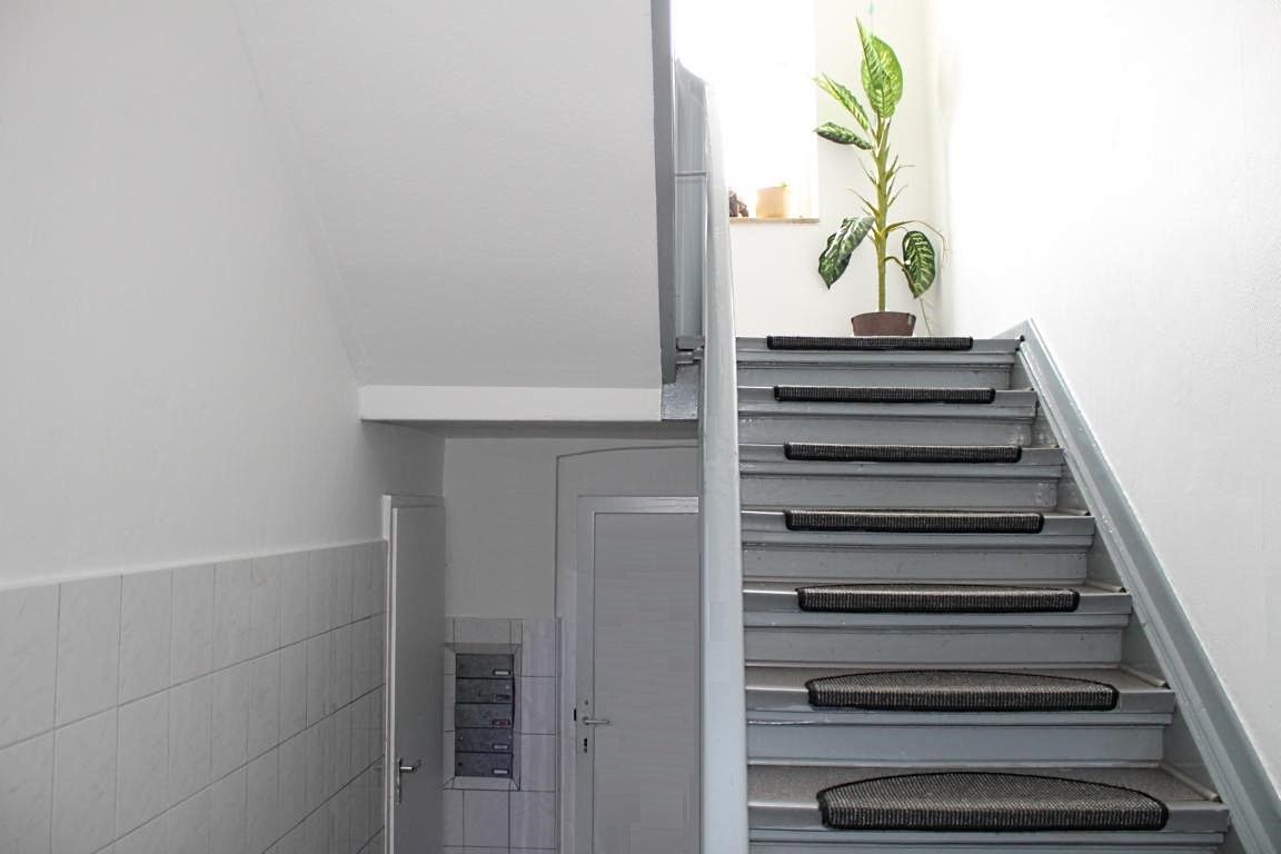 Bochum: -VERKAUFT- Solides - freistehendes Mehrfamilienhaus mit Bungalow in Bochum-Gerthe provisionsfrei zu verkaufen!