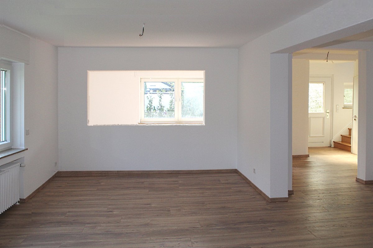 Dülmen: -VERKAUFT- Schickes Einfamilienhaus mit Garten und Doppelgarage in Hausdülmen / Dülmen prov. frei zu verkaufen!