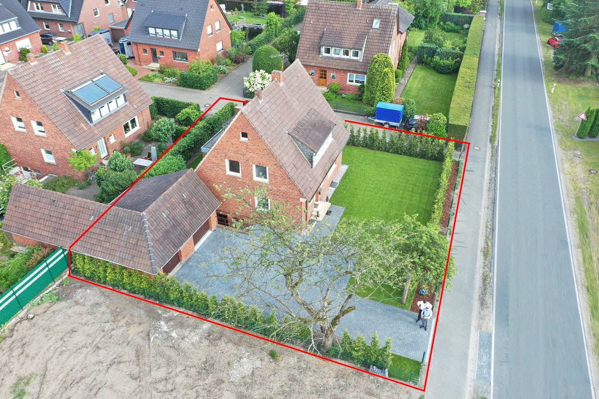 Dülmen: -VERKAUFT- Schickes Einfamilienhaus mit Garten und Doppelgarage in Hausdülmen / Dülmen prov. frei zu verkaufen!