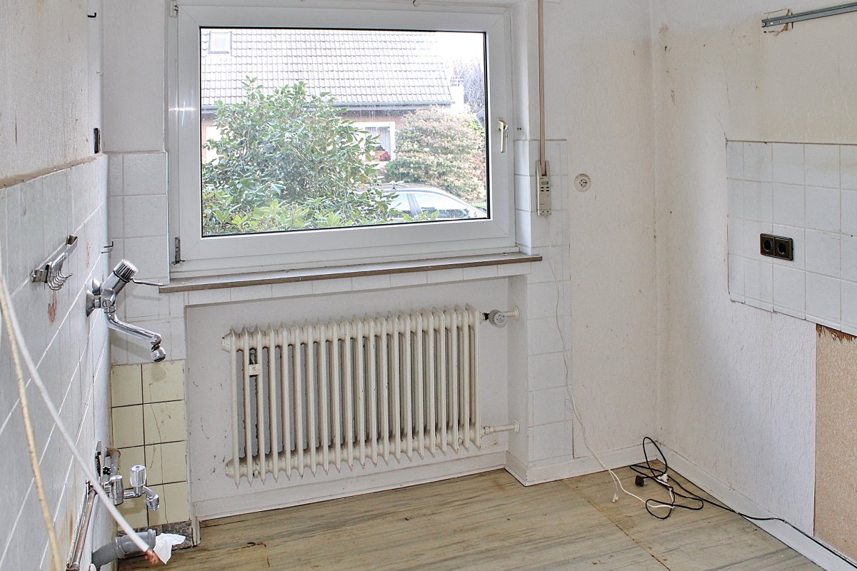 Dülmen: -VERKAUFT- Charmantes modernisierungsbedürftiges Reihenhaus + Garage + Garten in Dülmen prov. frei zu verkaufen!