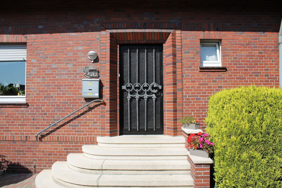 Coesfeld Lette: -VERKAUFT- Schönes Zweifamilienhaus Garage Garten und Baugrundstück in Coesfeld-Lette prov. frei zu verkaufen!