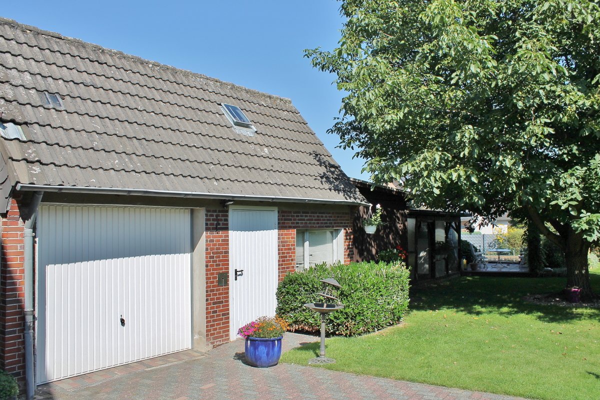 Coesfeld Lette: -VERKAUFT- Schönes Zweifamilienhaus Garage Garten und Baugrundstück in Coesfeld-Lette prov. frei zu verkaufen!