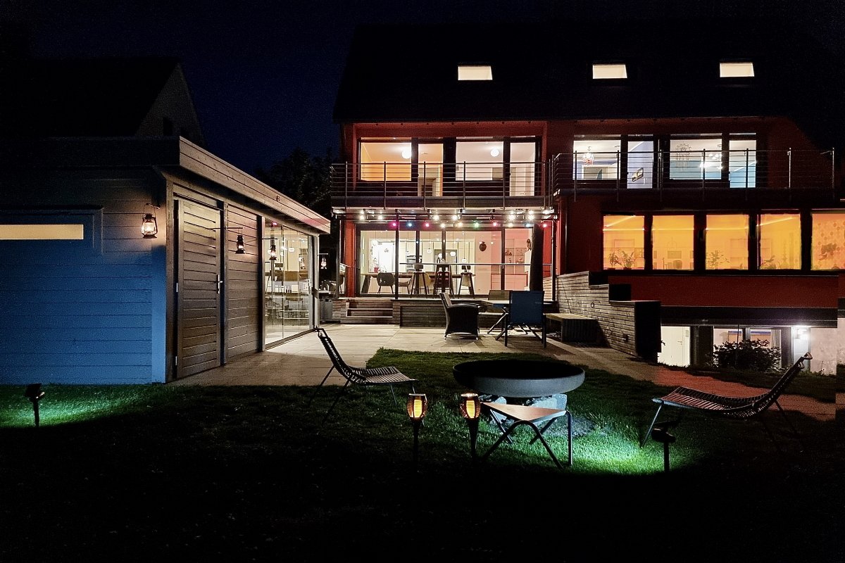 Bochum: -VERKAUFT- Luxuriöses Anwesen mit großem Haus Pool Sauna Doppelgarage prov.frei zu verkaufen!