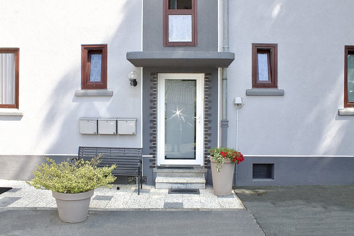 Recklinghausen: -VERKAUFT- Gepflegtes Mehrfamilienhaus mit großem Grundstück provisionsfrei zu verkaufen!