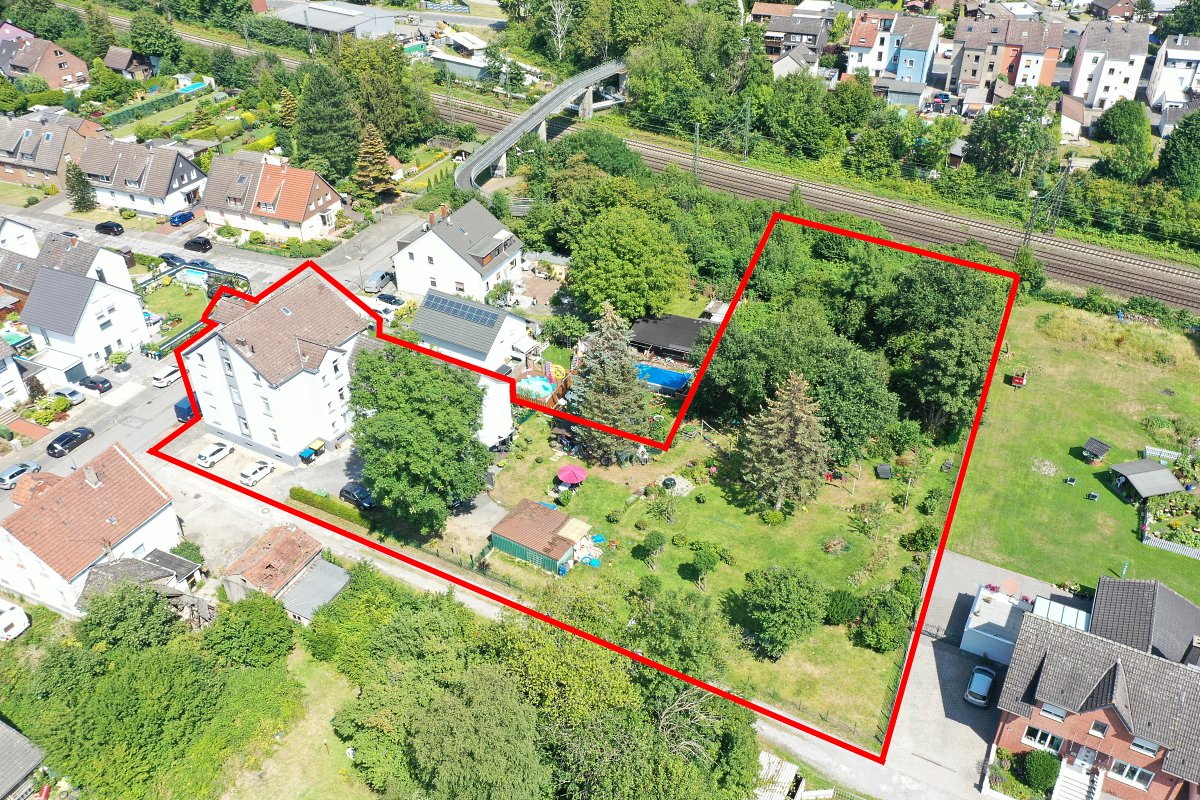 Recklinghausen: -VERKAUFT- Gepflegtes Mehrfamilienhaus mit großem Grundstück provisionsfrei zu verkaufen!