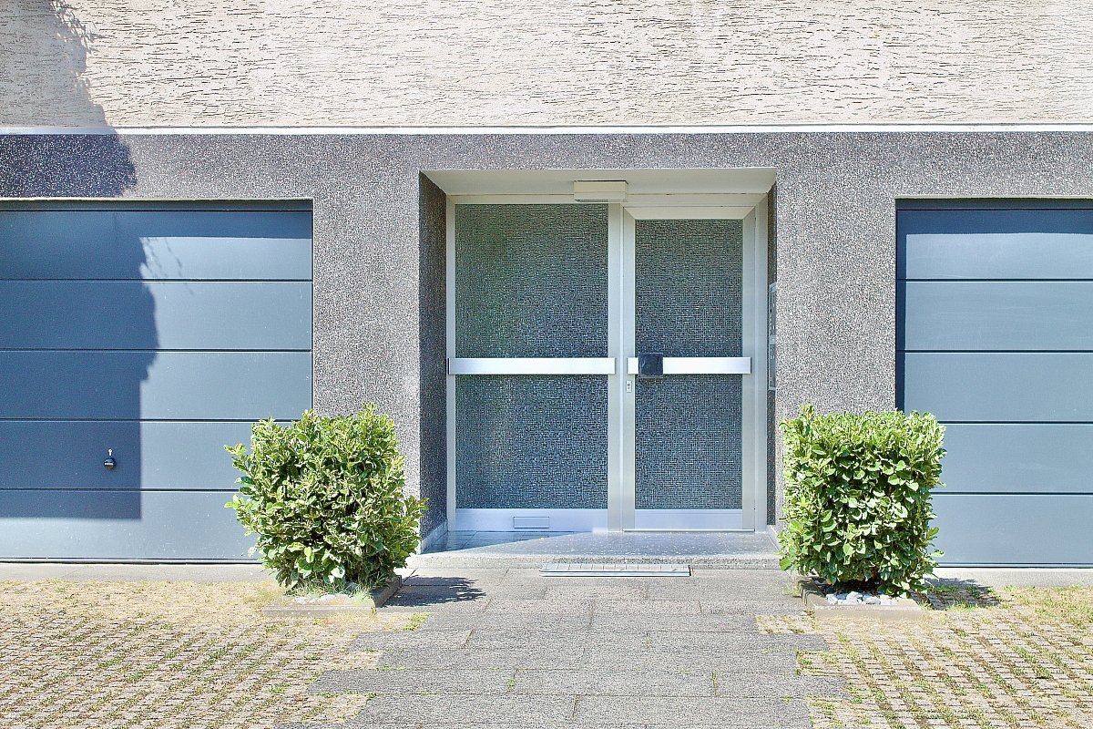 Bochum Hordel: -VERKAUFT- 1 große Eigentumswohnung teilbar in 2 Wohnungen Balkon Garage prov.frei zu verkaufen!