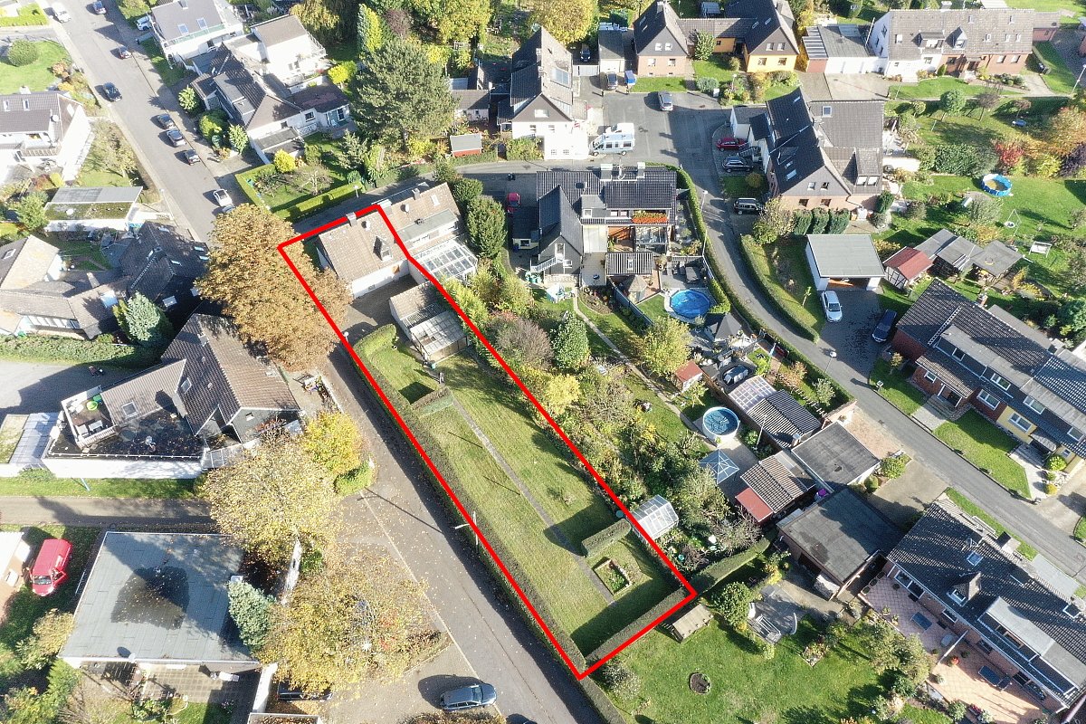 Bochum Harpen: -VERKAUFT- Doppelhaushälfte in Top-Lage mit Potenzial und Garage provisionsfrei zu verkaufen!