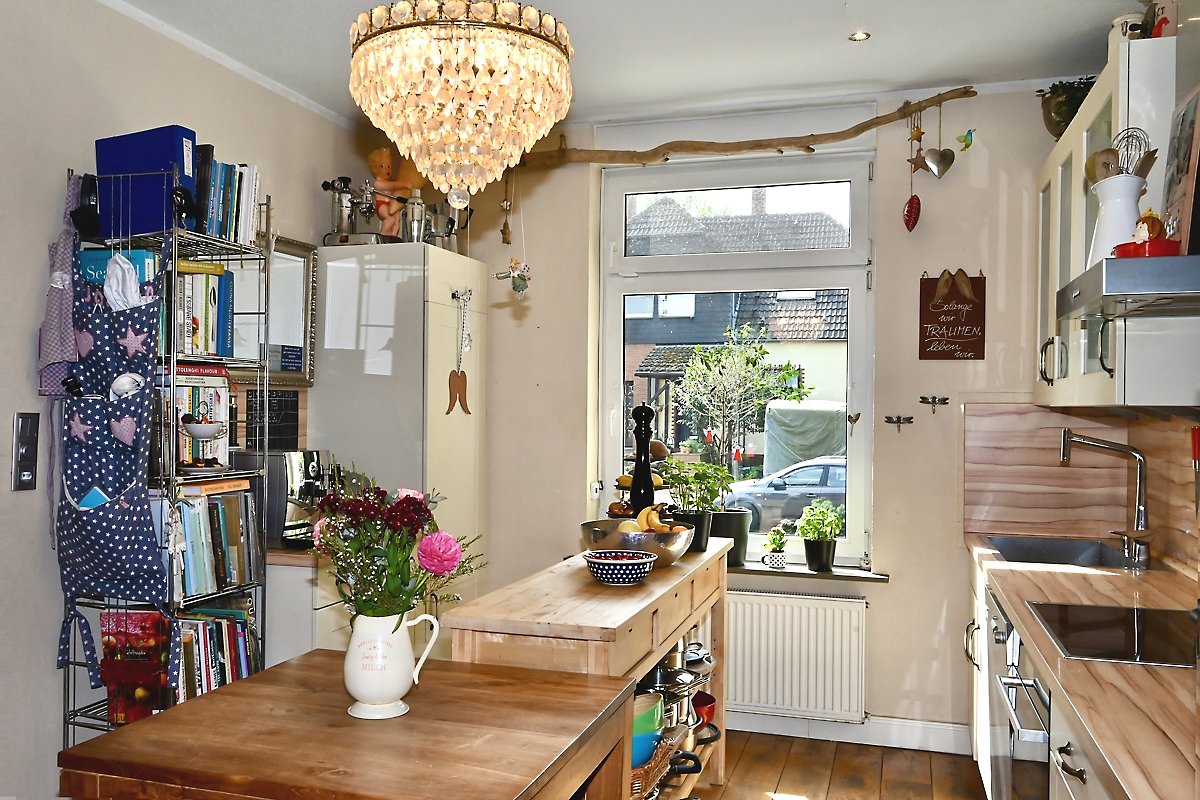 Herne-Sodingen: -VERKAUFT- Einladendes Reihenhaus mit Kamin, Sauna, Terrasse, Garten provisionsfrei zu verkaufen!