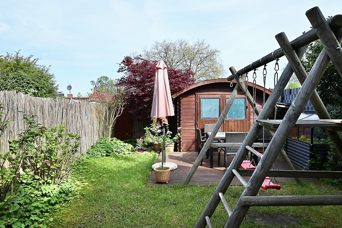Herne-Sodingen: -VERKAUFT- Einladendes Reihenhaus mit Kamin, Sauna, Terrasse, Garten provisionsfrei zu verkaufen!