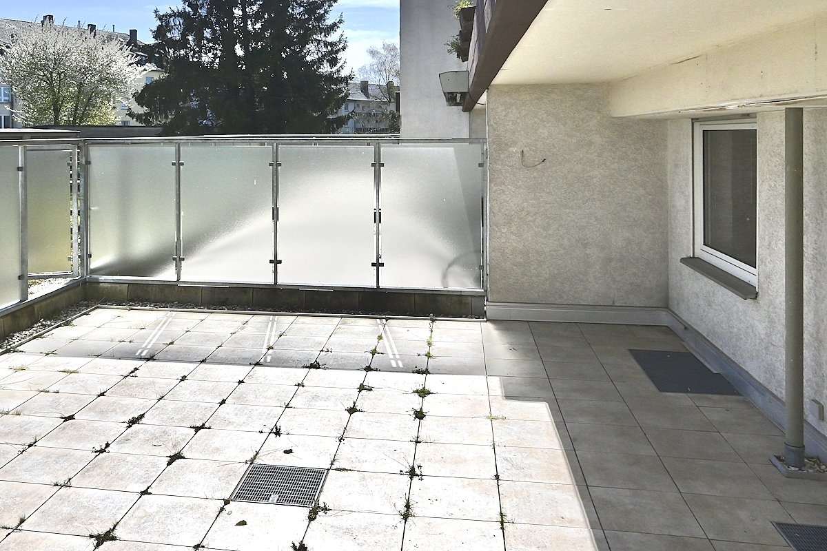 Bochum Innenstadt: Eigentumswohnung Terrasse PKW-Stellplatz provisionsfrei zu verkaufen!