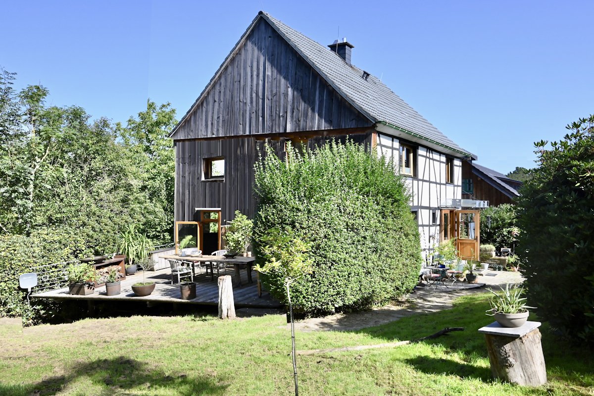 Sprockhövel: -VERKAUFT- Seltenheitswert - gesundes Wohnen & Arbeiten im Grünen zentrale Lage prov.frei zu verkaufen!