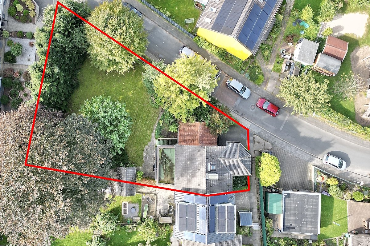 Bochum-Hiltrop: -VERKAUFT- Schickes Einfamilienhaus mit Garage und großem Garten provisionsfrei zu verkaufen!