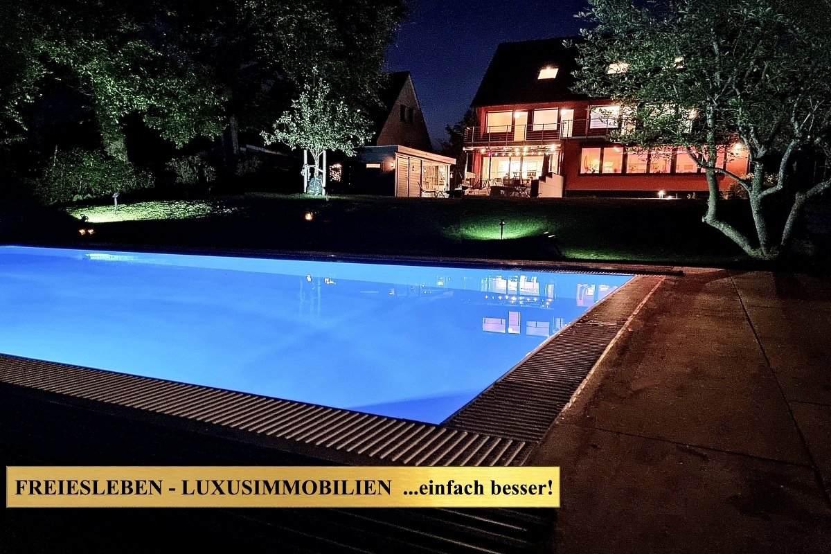 Bochum: -VERKAUFT- Luxuriöses Anwesen mit großem Haus Pool Sauna Doppelgarage prov.frei zu verkaufen!