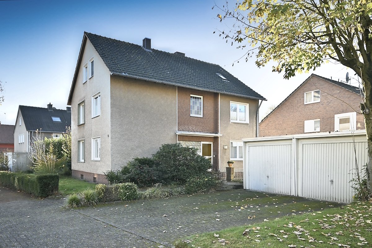 Haltern am See: -VERKAUFT- Gepflegtes Mehrfamilienhaus mit Balkonen und Garagen provisionsfrei zu verkaufen!