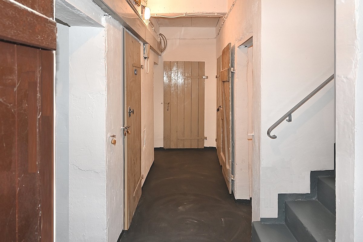 Bochum Hamme: -VERKAUFT- Top Kapitalanlage! Gepflegtes Mehrfamilienhaus Keller Garagen prov.frei zu verkaufen.