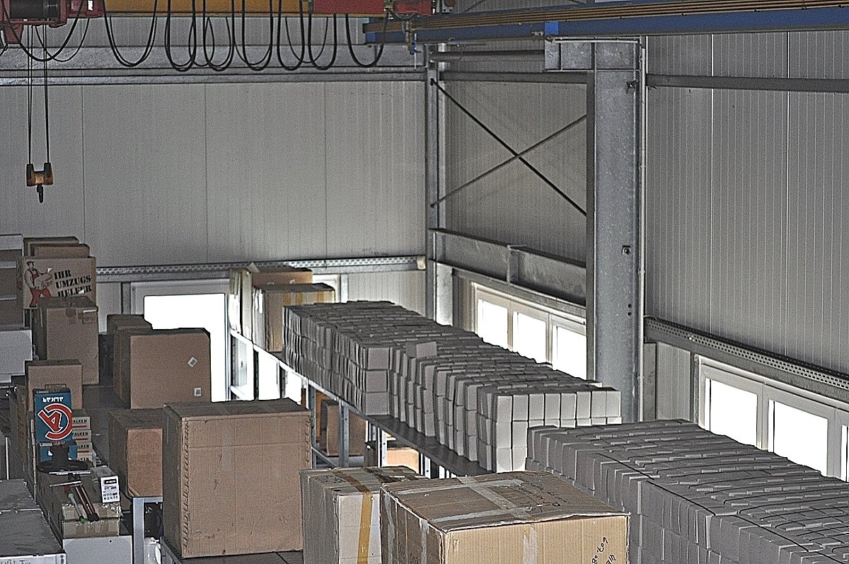 Dülmen: Solides Renditeobjekt: 125m² Büro 125m² Wohnung 300m² Produktionshalle Dülmen prov.frei zu verkaufen.