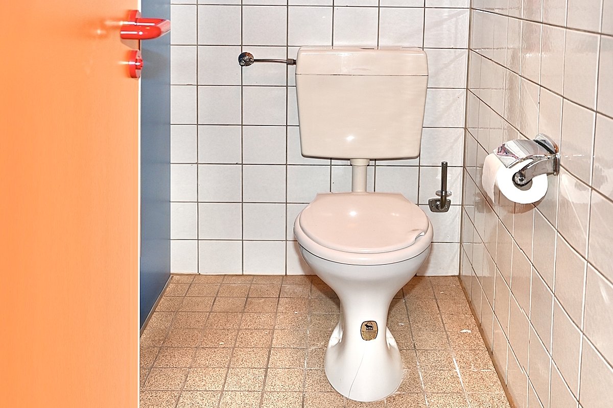 Lünen: -VERKAUFT- Hochwertiges Einfamilienhaus + Gewerbehalle + 2 Garagen + 10 Stellplätze prov.-frei zu verkaufen!