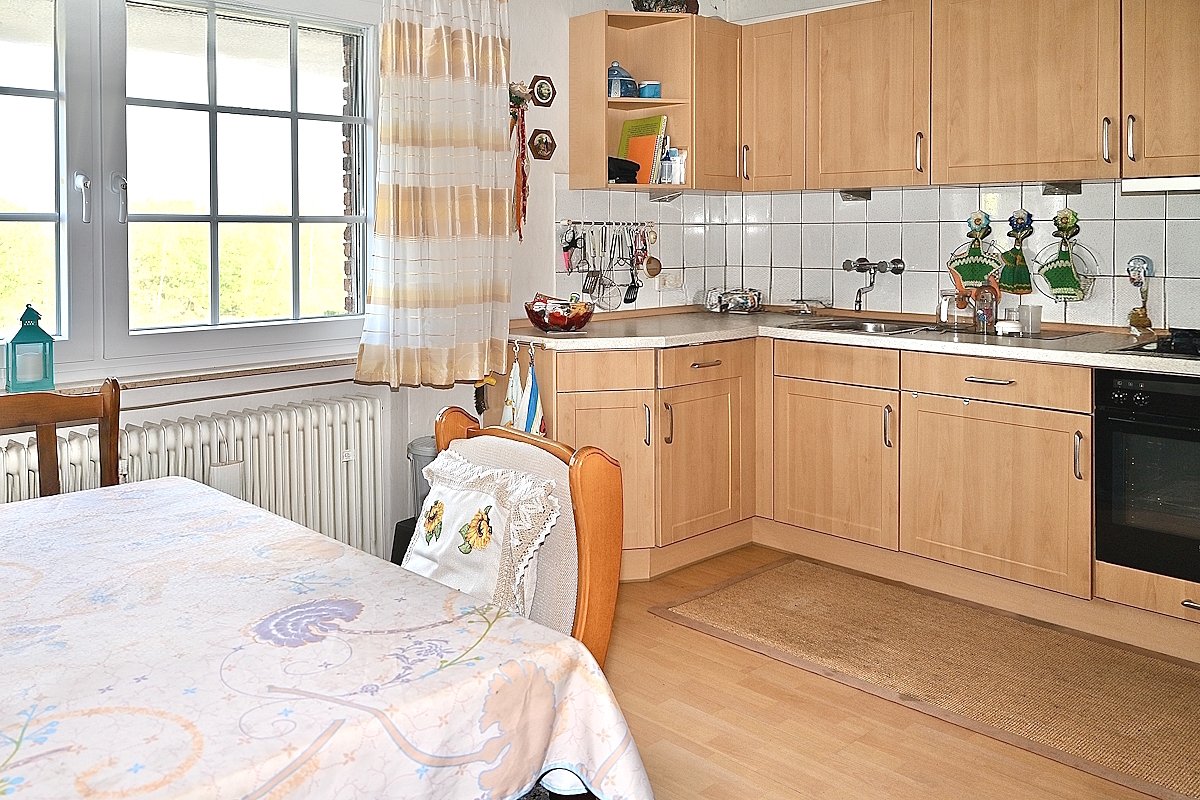 Recklinghausen: -VERKAUFT- Hochwertiges Dreifamilienhaus 4Garagen großes Grundstück prov.frei zu verkaufen!