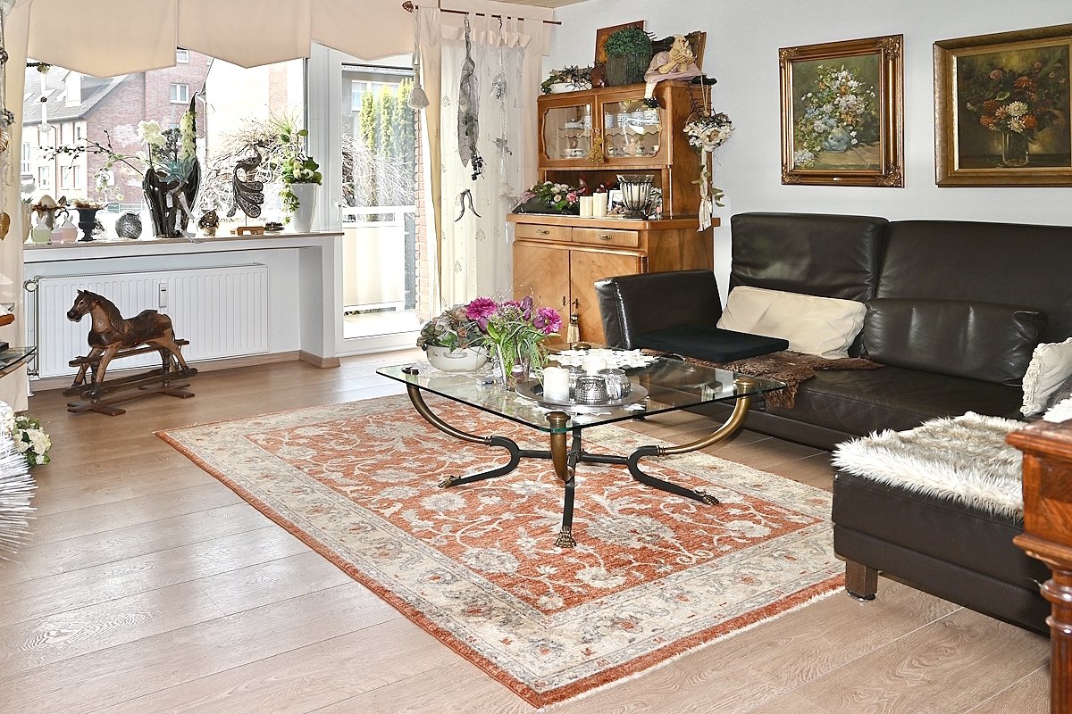 Recklinghausen: -VERKAUFT- Hochwertiges Dreifamilienhaus 4Garagen großes Grundstück prov.frei zu verkaufen!