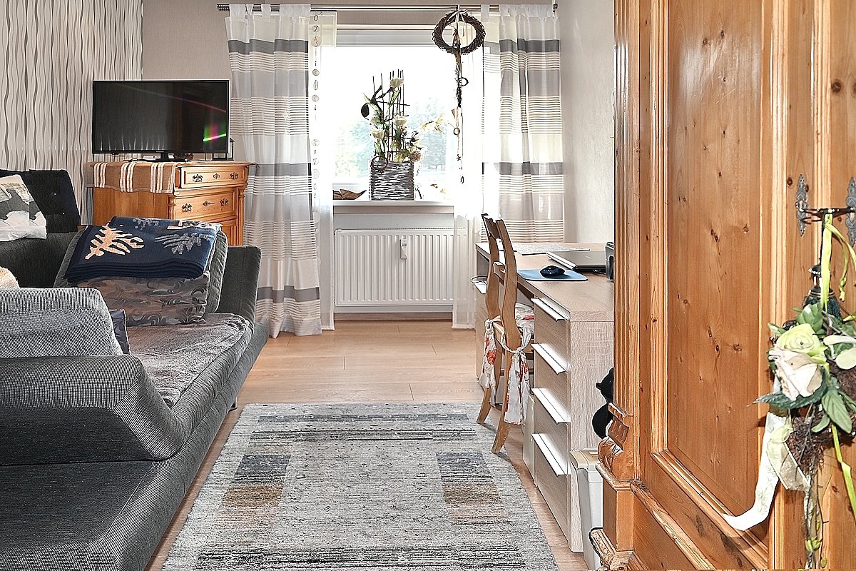 Recklinghausen: -VERKAUFT- Hochwertiges Dreifamilienhaus 4Garagen großes Grundstück prov.frei zu verkaufen!