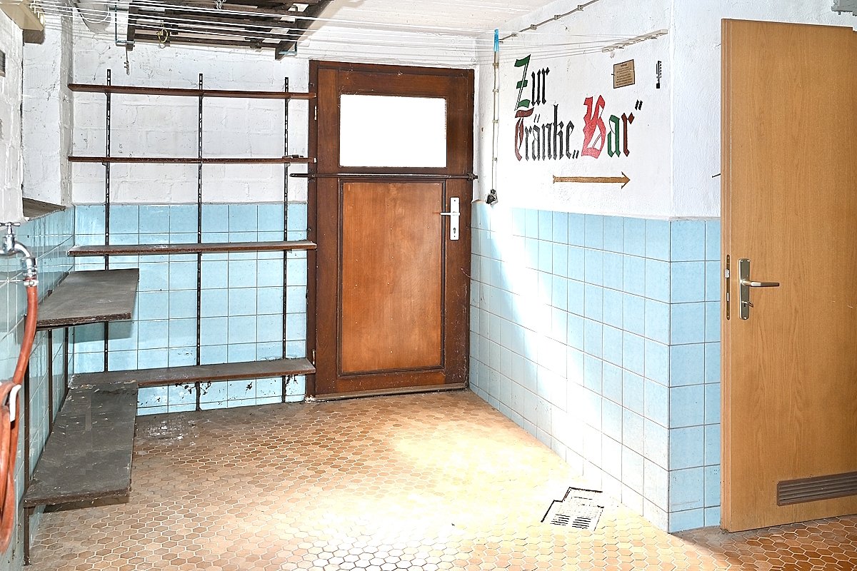 Bochum Langendreer: -VERKAUFT- Idyllisches Einfamilienhaus 2 Garagen großes Grundstück provisionsfrei zu verkaufen!
