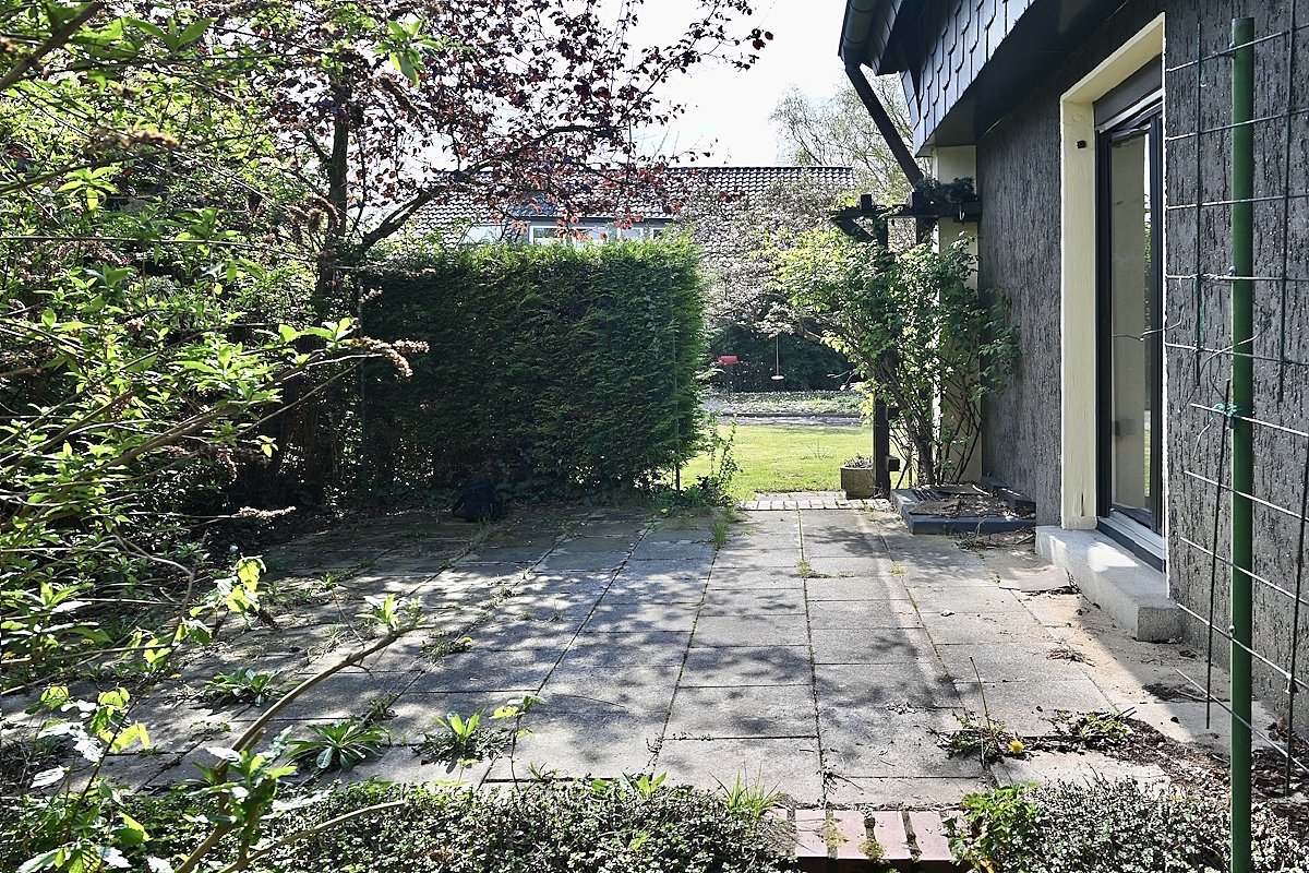 Bochum Langendreer: -VERKAUFT- Idyllisches Einfamilienhaus 2 Garagen großes Grundstück provisionsfrei zu verkaufen!