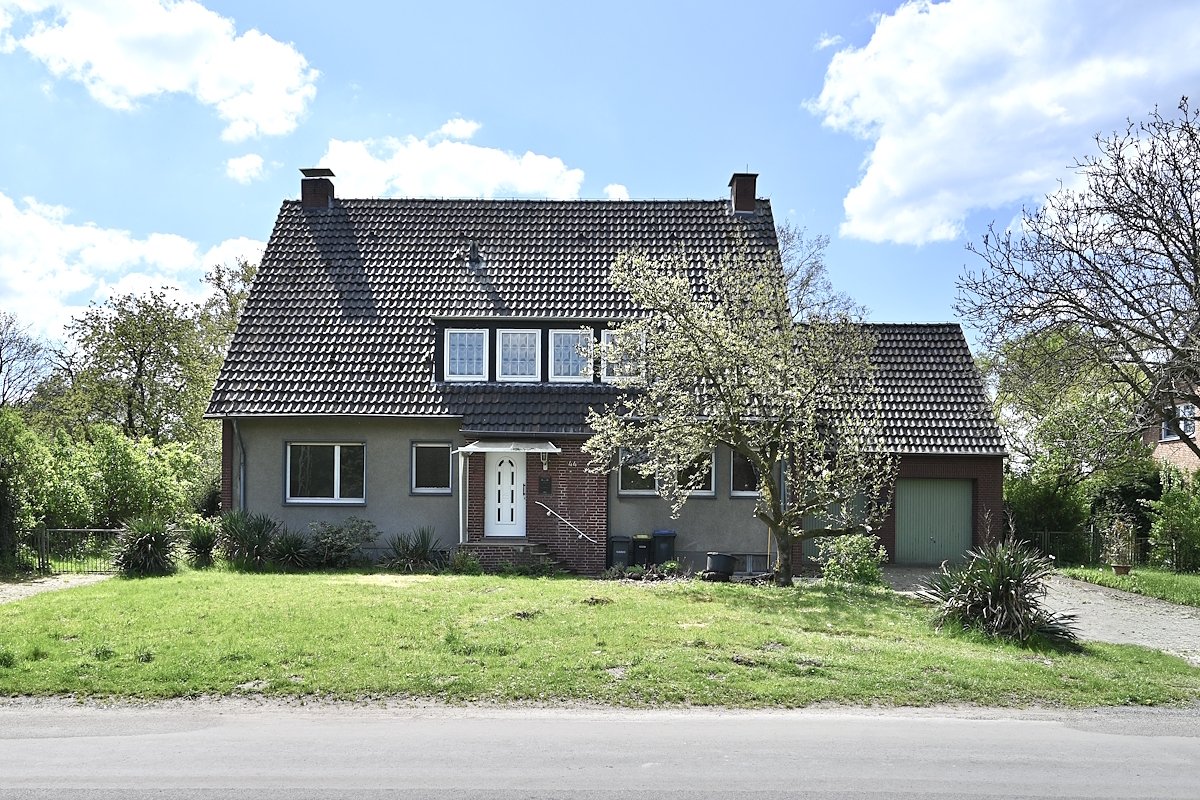 Haltern am See: -VERKAUFT- Rarität - Zweifamilienhaus idyllische Lage 2 Garagen großes Grundstück provfrei zu verk!