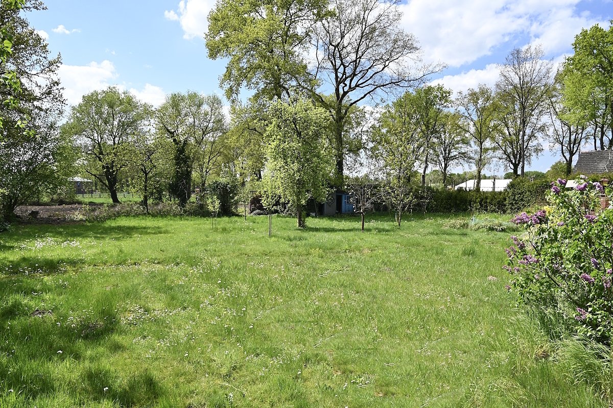 Haltern am See: -VERKAUFT- Rarität - Zweifamilienhaus idyllische Lage 2 Garagen großes Grundstück provfrei zu verk!