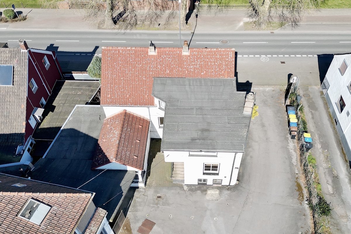 Recklinghausen: -RESERVIERT- Freistehendes Dreifamilienhaus (3 Eigentumswohnungen) in Recklinghausen provisionsfrei zu verkaufen!