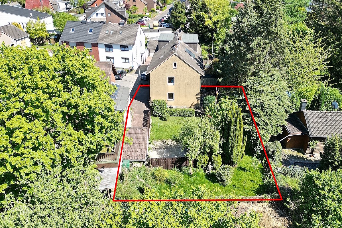 Oer-Erkenschwick: -VERKAUFT- Attraktive Doppelhaushälfte Zweifamilienhaus mit Garage provisionsfrei zu verkaufen!