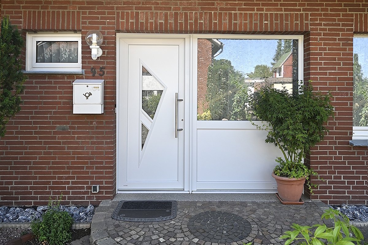 Dülmen Buldern: Gepflegtes Zweifamilienhaus mit Garage und Keller provisionsfrei zu verkaufen!