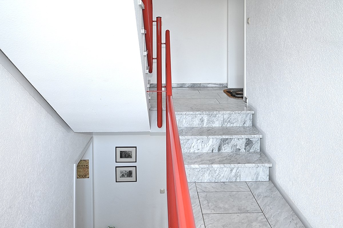 Bochum Stiepel: Hochwertige Eigentumswohnung mit Weitblick PKW-Stellplatz provisionsfrei zu verkaufen!