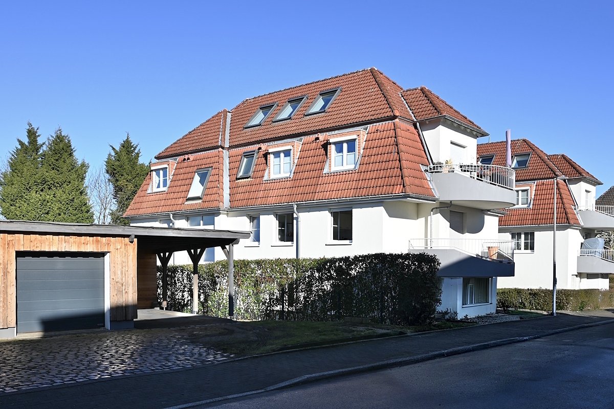 Bochum-Stiepel: Eigentumswohnung Wohnen auf 2 Ebenen! Balkon Tiefgarage prov.frei zu verkaufen!