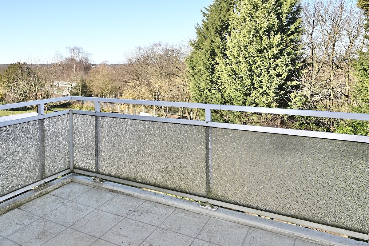 Bochum-Stiepel: Eigentumswohnung Wohnen auf 2 Ebenen! Balkon Tiefgarage prov.frei zu verkaufen!