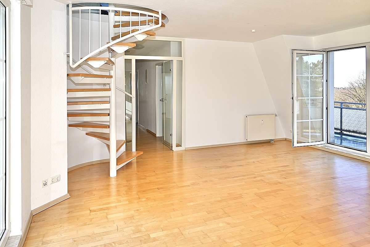 Bochum-Stiepel: Eigentumswohnung Wohnen auf 2 Ebenen! Balkon Tiefgarage prov.frei zu verkaufen!