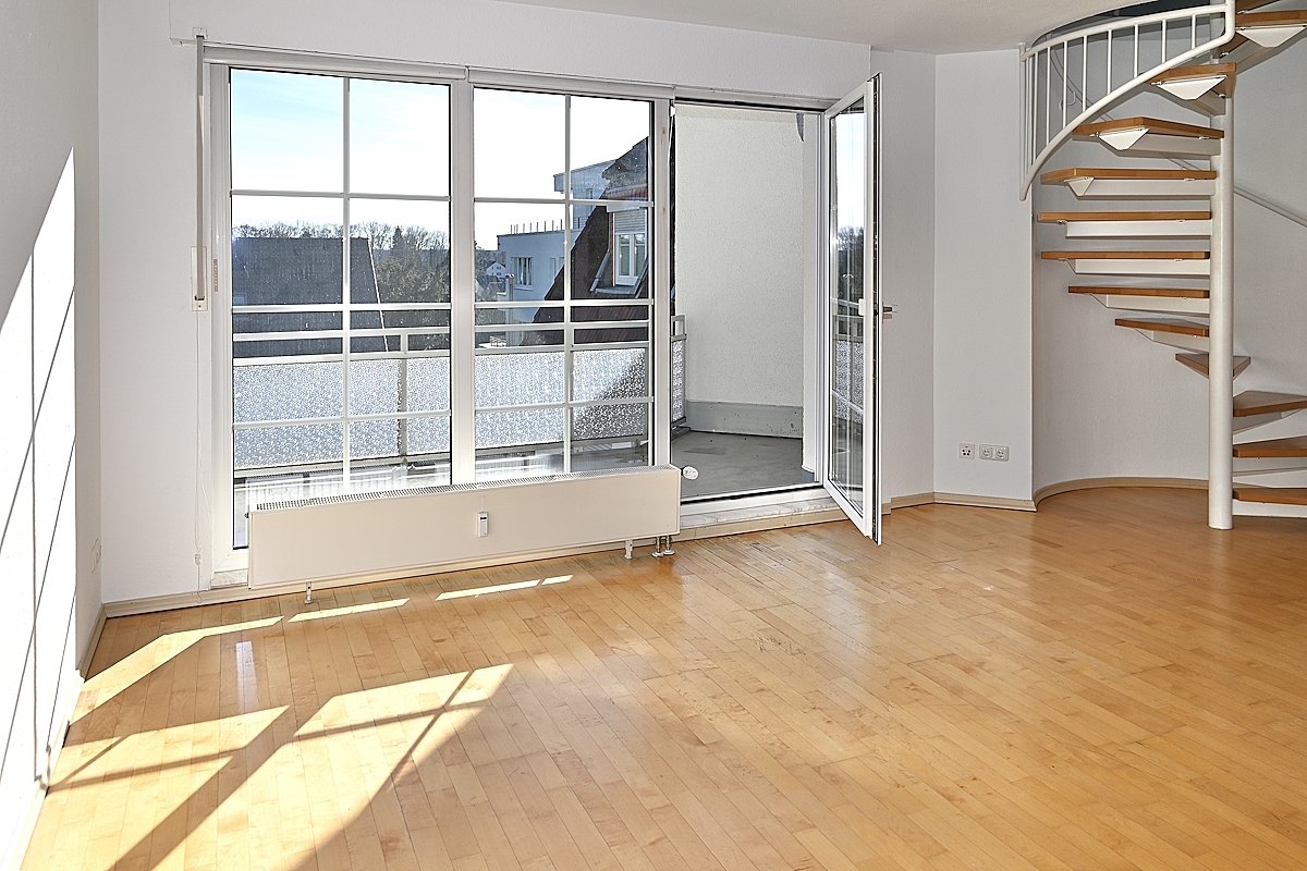 Bochum-Stiepel: Eigentumswohnung Wohnen auf 2 Ebenen! Balkon Tiefgarage prov.frei zu verkaufen!