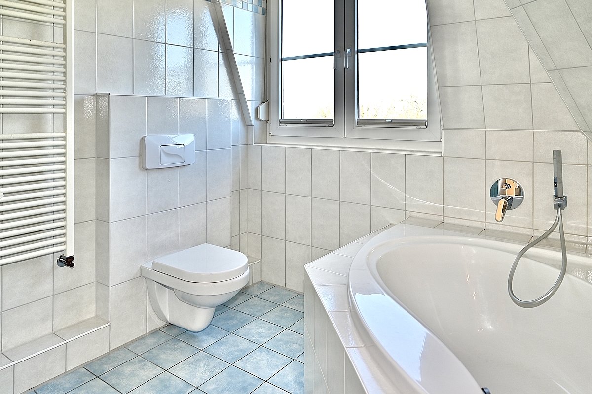 Bochum-Stiepel: Eigentumswohnung Wohnen auf 2 Ebenen! Balkon Tiefgarage prov.frei zu verkaufen!