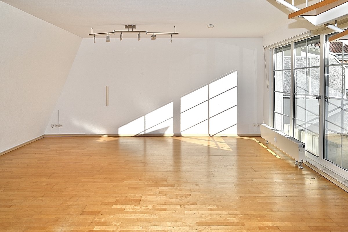 Bochum-Stiepel: Eigentumswohnung Wohnen auf 2 Ebenen! Balkon Tiefgarage prov.frei zu verkaufen!