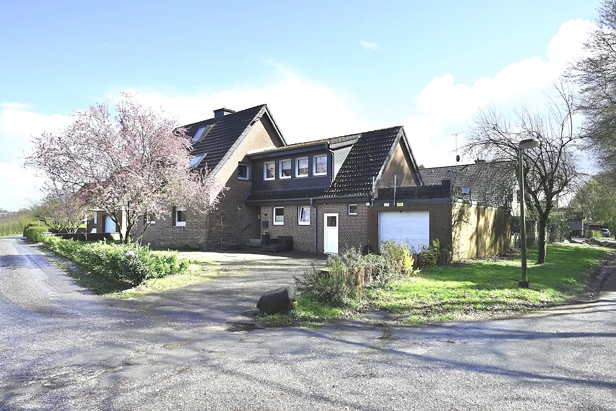 Dülmen Rorup: Großes freistehendes Einfamilienhaus in Top Lage Garten Garage zu verkaufen!