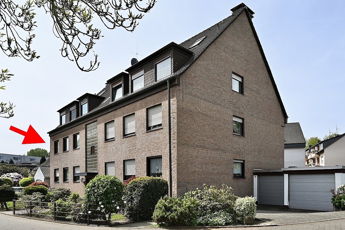 Bochum Höntrop: Schöne Eigentumswohnung großer Balkon Garage Kellerraum prov.frei zu verkaufen!