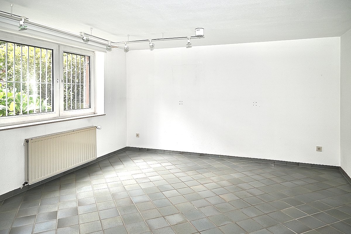 Oer-Erkenschwick: Gepflegtes Einfamilienhaus Bungalow Keller Garage und schöner Garten zu verkaufen!