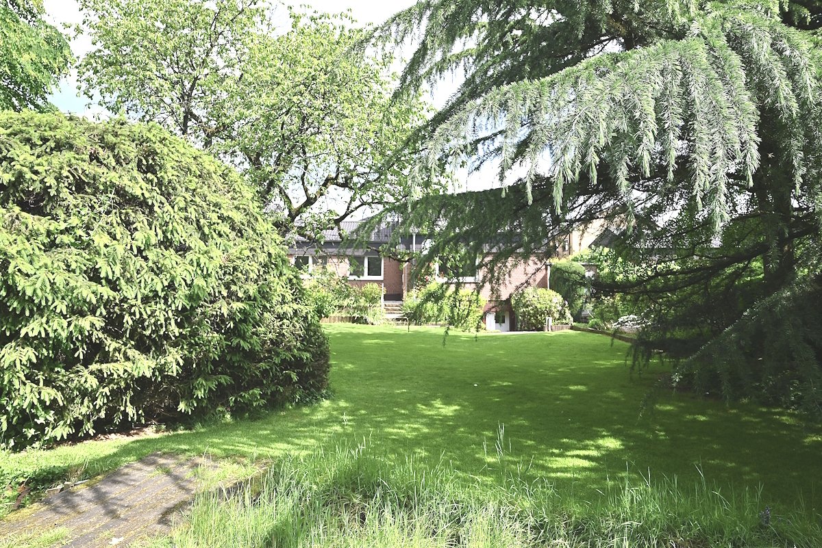 Oer-Erkenschwick: Gepflegtes Einfamilienhaus Bungalow Keller Garage und schöner Garten zu verkaufen!