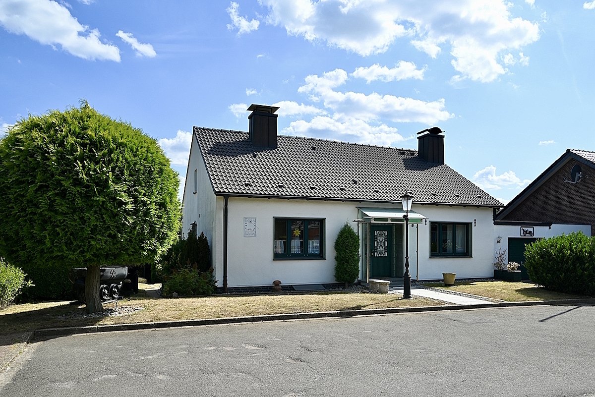 Olfen-Vinnum: Charmantes Einfamilienhaus mit Garage und großem Garten zu verkaufen!
