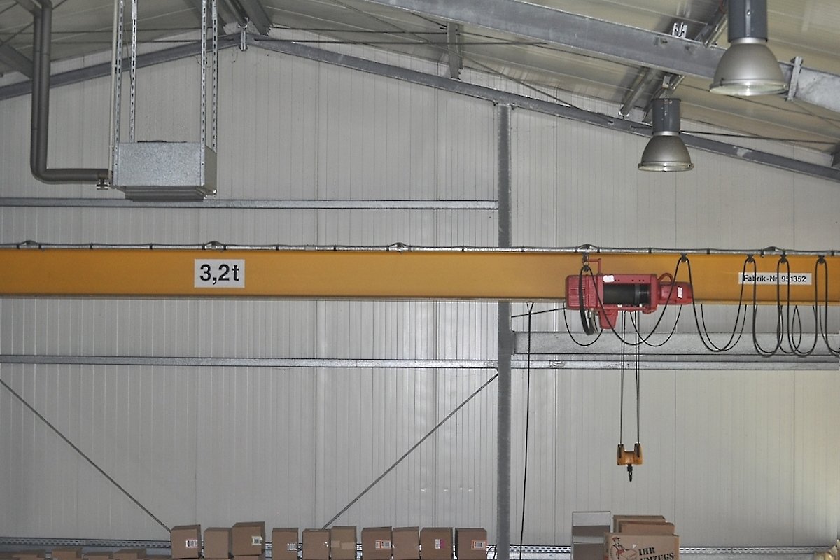Dülmen: Top Gewerbeimmobilie: 125m² Büro 125m² Wohnung 300m² Produktionshalle prov.frei zu verkaufen!