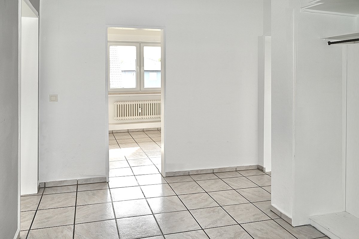 Recklinghausen Suderwich: Große OG-Wohnung mit Apartment Balkon Kellerraum zu verkaufen!