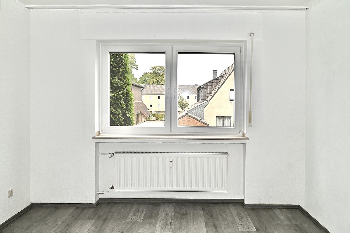 Recklinghausen Suderwich: Große OG-Wohnung mit Apartment Balkon Kellerraum zu verkaufen!