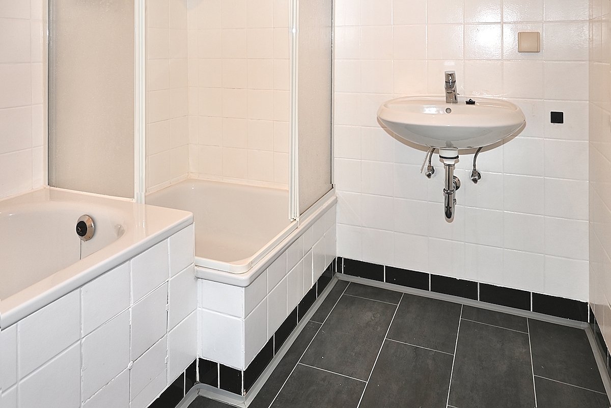 Recklinghausen Suderwich: Große OG-Wohnung mit Apartment Balkon Kellerraum zu verkaufen!